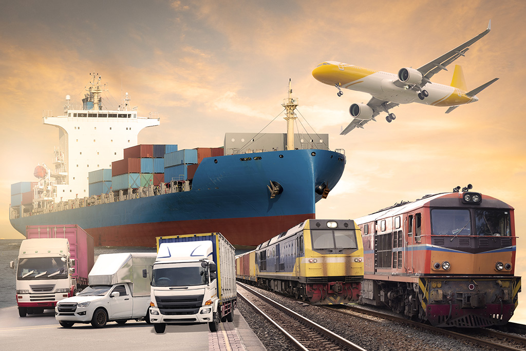 image montrant tous les types de transports avion train bateau poids lourds camion